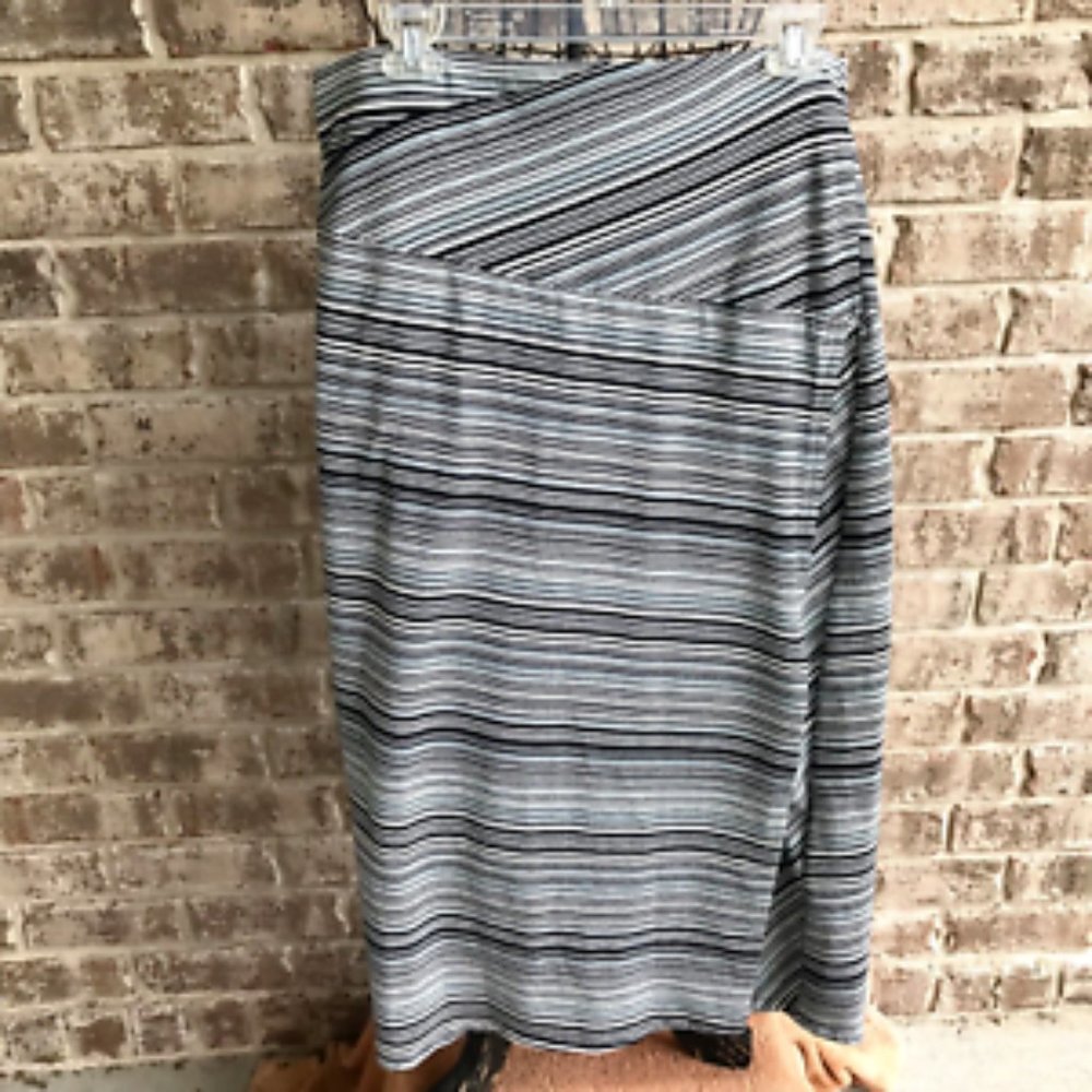 J. Jill Maxi Skirt Medium Black White Green Diagonal Stripe Stretch Wais…